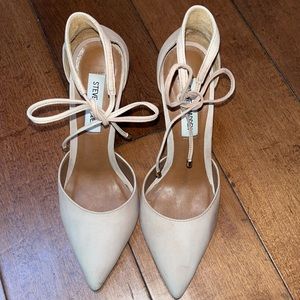 Steve Madden Ankle Tie Heel in Dusty Pink size 6.5